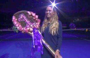 VIDEO SPECTACULOS Caroline Wozniacki, premiată la fel ca Simona Halep după ce a devenit lider mondial la Australian Open: "E un sentiment special"