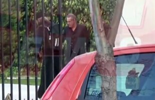 VIDEO+FOTO Becali a umilit în stradă un călugăr venit la palat » Imagini incredibile surprinse de paparazzi