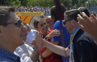 FOTO + VIDEO Dunărea Călărași a promovat în premieră în Liga 1! » Reportaj din mijlocul bucuriei: Anamaria Prodan a fost lângă Alexa. "Să sărbătorim, cu bere şi vin, clipa ce-o trăim!"