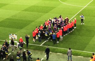 VIDEO Imagini geniale pe Camp Nou! Supărați că madrilenii n-au vrut să le facă celebrul culoar de campioni, catalanii s-au aplaudat între ei :D