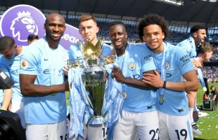 Vizită surpriză pentru Manchester City la sărbătoarea câştigării titlului » Un jucător împrumutat a venit să îşi primească medalia de campion