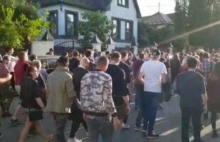 VIDEO Corespondență de la Cluj » Suporterii lui CFR au făcut spectacol pe străzi în drumul spre stadion
