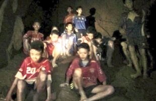 VIDEO Copiii prinși în peștera din Thailanda le-au trimis scrisori părinților: "Nu vă faceţi griji. Suntem cu toţii puternici"