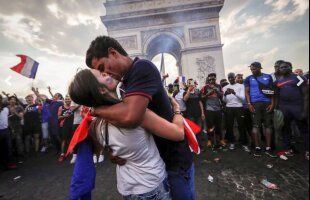 FOTO Abuzuri sexuale pe străzile Parisului după ce Franța a câștigat Mondialul: "Tata voia să-l omoare, dar l-a lăsat în pace, că era drogat"