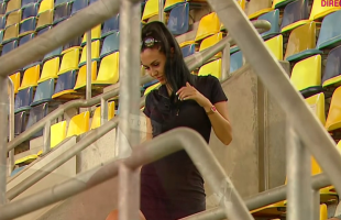 FCSB - SEPSI // GALERIE FOTO Care meci? Sexy-bruneta rebelă care a întors toate privirile pe Arena Națională