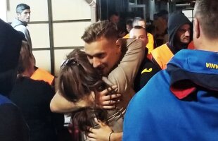 ROMÂNIA U21 - BOSNIA U21 2-0 // Moment emoționant după o nouă victorie! Mama unui coechipier l-a luat în brațe pe Ionuț Radu: "Vreau să te pup, am fost și în Portugalia după voi!"