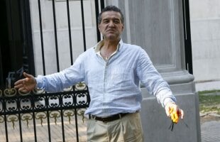 REFERENDUM // Gigi Becali, prezent iar în secția de votare la Referendum: "Fac trei luni de pușcărie și votez din nou și din nou! Ce dacă nu am voie"