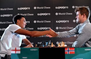 LIVERPOOL. Ce se întâmplă când un fotbalist de la Liverpool + programul Kaspersky îl înfruntă pe campionul mondial la șah 