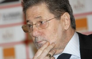 Cornel Dinu, mesaj în versuri pentru Gigi Becali: "Mimaţi respectul pentru cele sfinte, dar vindeţi şi pământuri şi morminte"