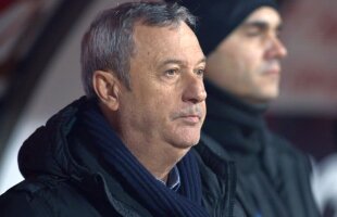 Scandal la Dinamo! Rednic vrea să renunțe la un titular din cauza problemelor disciplinare