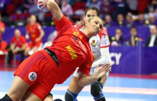 ROMÂNIA - SPANIA 27-25 // Crina Pintea și Gabriela Perianu, EXASPERATE: "Toată lumea e împotriva noastră! Jocul e dur și arbitrajul ostil"