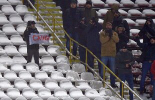 DINAMO - CS U CRAIOVA 3-0 // FOTO Imaginile etapei în Liga 1: gestul incredibil la care au recurs ultrașii dinamoviști după golul 3 al lui Montini