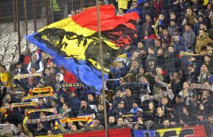 ROMÂNIA - INSULELE FEROE 4-1 // FOTO + VIDEO Peste 10.000 de fani în luptă cu frigul și vântul: scandări anti-FRF și antrenorii rivalelor la oficială