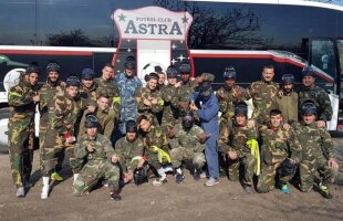 FOTO Costel Enache încearcă să-și motiveze jucătorii înaintea meciului cu Viitorul » I-a dus la paintball să uite de salariile neplătite