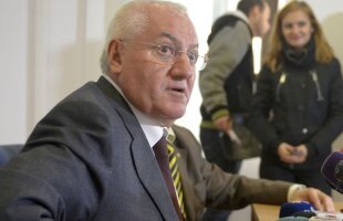 DEVIS MANGIA DEMIS // Dumitru Dragomir, caracterizare inedită pentru Corneliu Papură, noul antrenor de la CSU Craiova: „Este cap electronic”