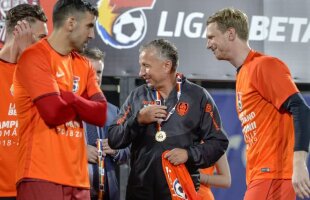 CFR CLUJ // Dan Petrescu ar fi plecat în Rusia » A fost dat de gol de Gică Hagi: „Întrebaţi-l ce căuta pe acolo” » Se repetă scenariul de anul trecut?