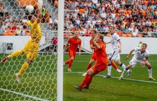 VIDEO Eric Bicfalvi, comparat cu Bergkamp după un supergol, a început lansat noul sezon: „dublă” în prima etapă