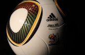 Descoperă cele 11 mingi realizate de Adidas pentru Mondial în ultimii 40 de ani!