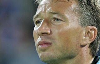 Dan Petrescu: "Meciul cu Liverpool nu mă convinge să rămîn la Unirea"