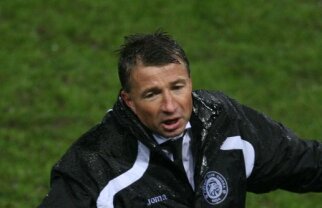 Dan Petrescu şi-a reziliat contractul cu Urziceni!