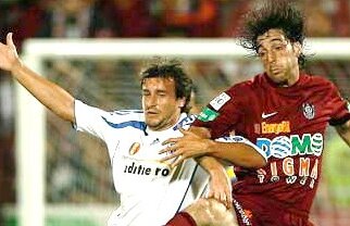 Peralta şi Cr. Ronaldo conduc în topul salariilor. Galacticul are însă de aproape 30 de ori mai mult!