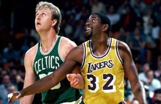 Magic Johnson vs Larry Bird! Au trecut exact 30 de ani de la prima lor confruntare în NBA!