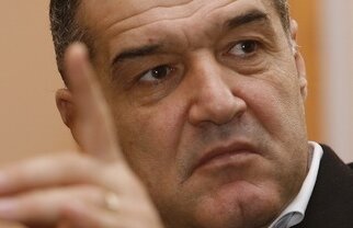 Gigi Becali: "Nu cerşesc nimic, dar mă simt hingherit!"