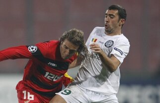 Steaua se bate cu Poli pentru Dacian Varga!