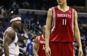 Ultimul sondaj din NBA: ce înălţime va avea copilul lui Yao Ming?