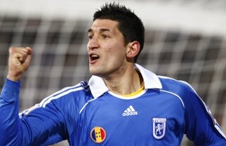 Cămătaru: "Costea să joace la naţională dacă vrea să se transfere afară"