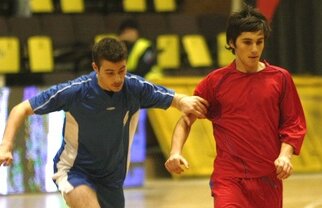 Eliade înscrie gol după gol cu un superfotbalist pe teren, Florentin Matei