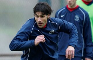 Jelev se integrează în grup şi inspiră siguranţă