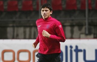 Dorinel Munteanu: "Tănase a greşit cînd a semnat cu Steaua!" :O