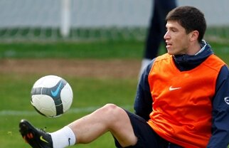 Tănase: "Nu ştiu dacă trebuie să ne întărim mult pentru a cîştiga titlul!"