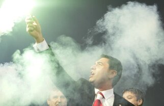 "1. Dinamo, 2. CFR Cluj, 3. Timişoara"