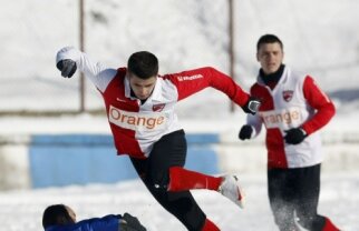 Constantin Niculae: "Pregătirea trebuie să ne ţină pînă la toamnă"