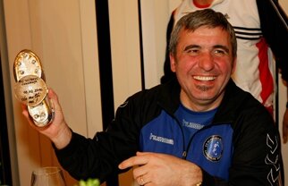 NU RATA ZIUA HAGI PE GSP.RO! » Reportaj emoţionant cu Hagi, de la miezul nopţii!