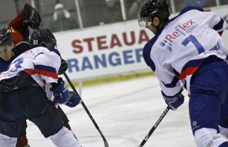 Urmăreşte ACUM liveVIDEO pe gsptv.ro partida de hochei dintre Steaua şi SC Miercurea Ciuc!