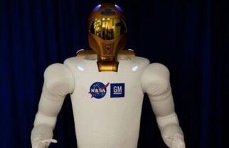 Roboţica de la GM şi NASA