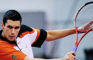 Hănescu s-a calificat în turul doi la Costa do Sauipe