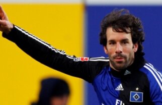 VIDEO / VAN NISTELROOY, omul zilei! Două goluri în 90 de secunde la Hamburg! GIGANT!