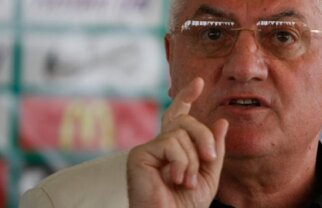 Dragomir: "Un arbitru străin a decis un titlu. Sînt două cluburi la fel de avantajate ca CFR!"