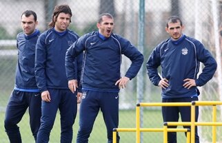 5 jucători în pericol de suspendare cu Ceahlăul » Cod galben la Steaua!