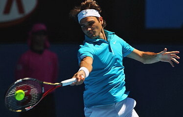 Federer l-a egalat pe Lendl