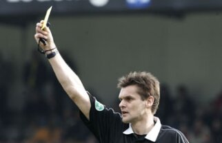 Olandezul Braamhaar arbitrează Liverpool - Unirea Urziceni!