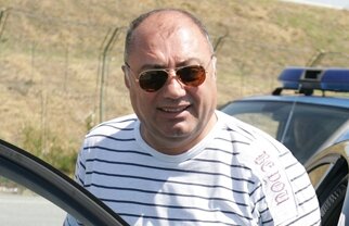 Solomon: "Dă-o dracu' de datorie, găsim o soluţie, îi dau stadionul pe un euro lui Mititelu!"