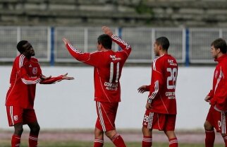 Un leu biletul la Internaţional-Dinamo