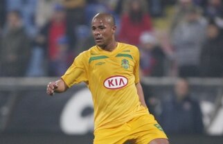 Porumboiu: "Pe Wesley îl strică impresarii care roiesc în jurul său"