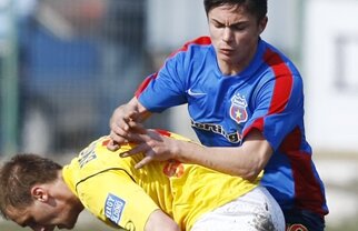Pe cine văd Dumitru Dumitriu şi Stoichiţă ca "noul Chivu" la Steaua