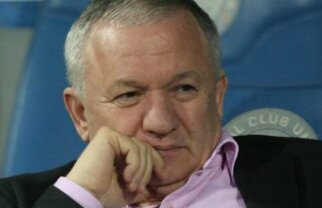 Porumboiu: "Peste 4-5 etape, pompierii de serviciu vor fi arbitrii străini"